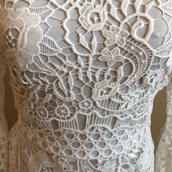 *FABULOUS* Fully Lined White Crocheted Dress NWT - Picture 4 of 8